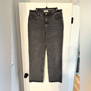 A&F Curve Love High Rise 90s Relaxed Jean - Size 32 Long